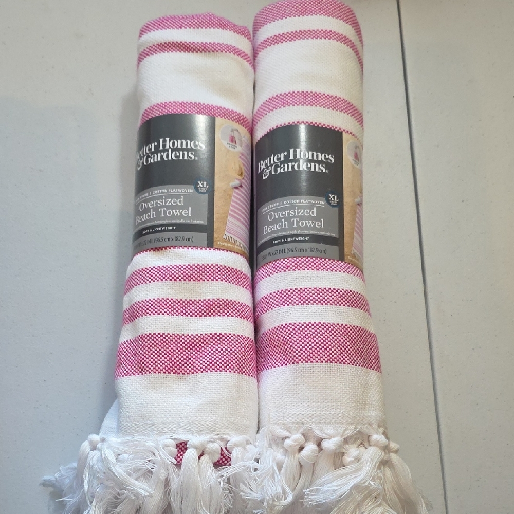 Better Homes And Gardens Pink and White Beach Towel